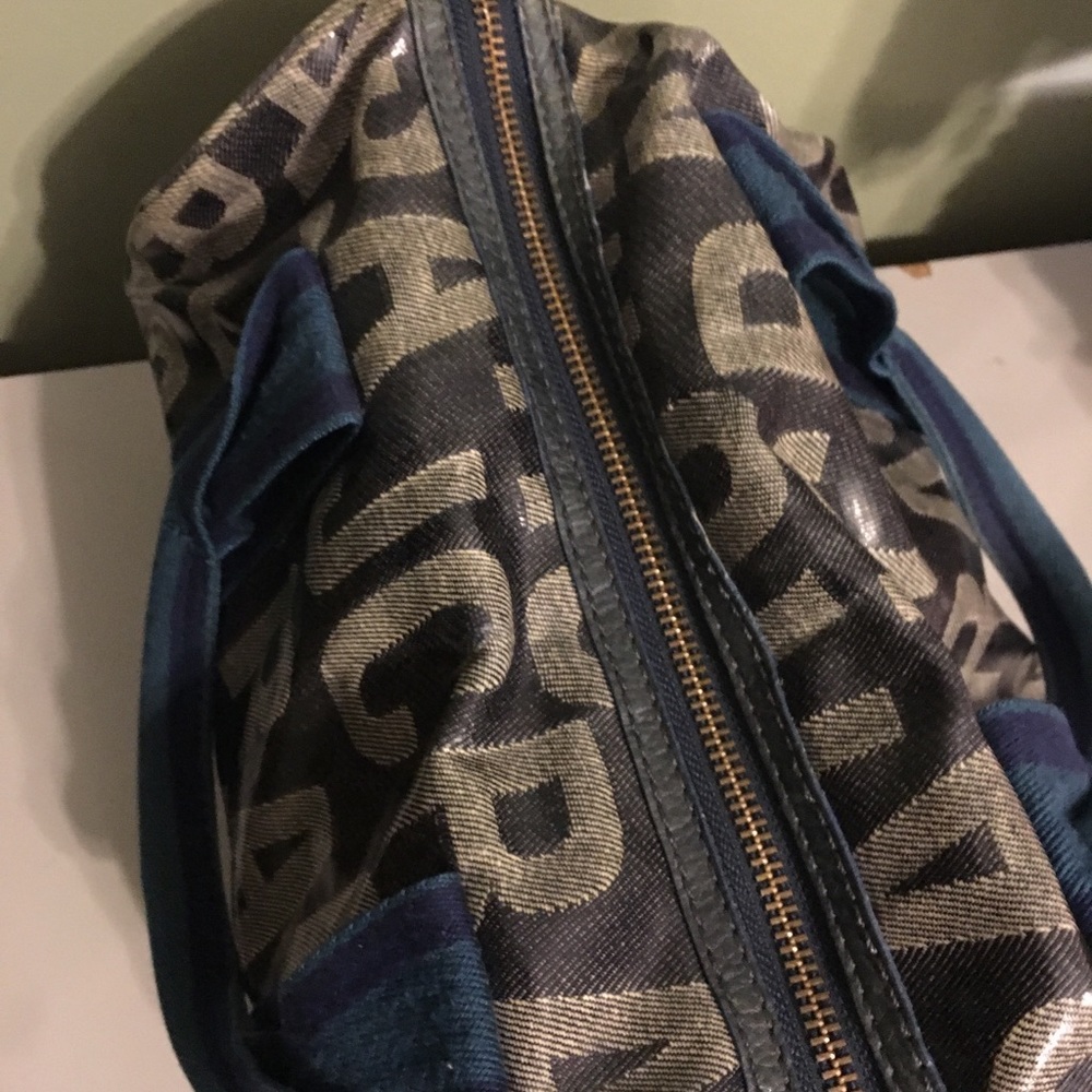 Handbag - Picture 8 of 8